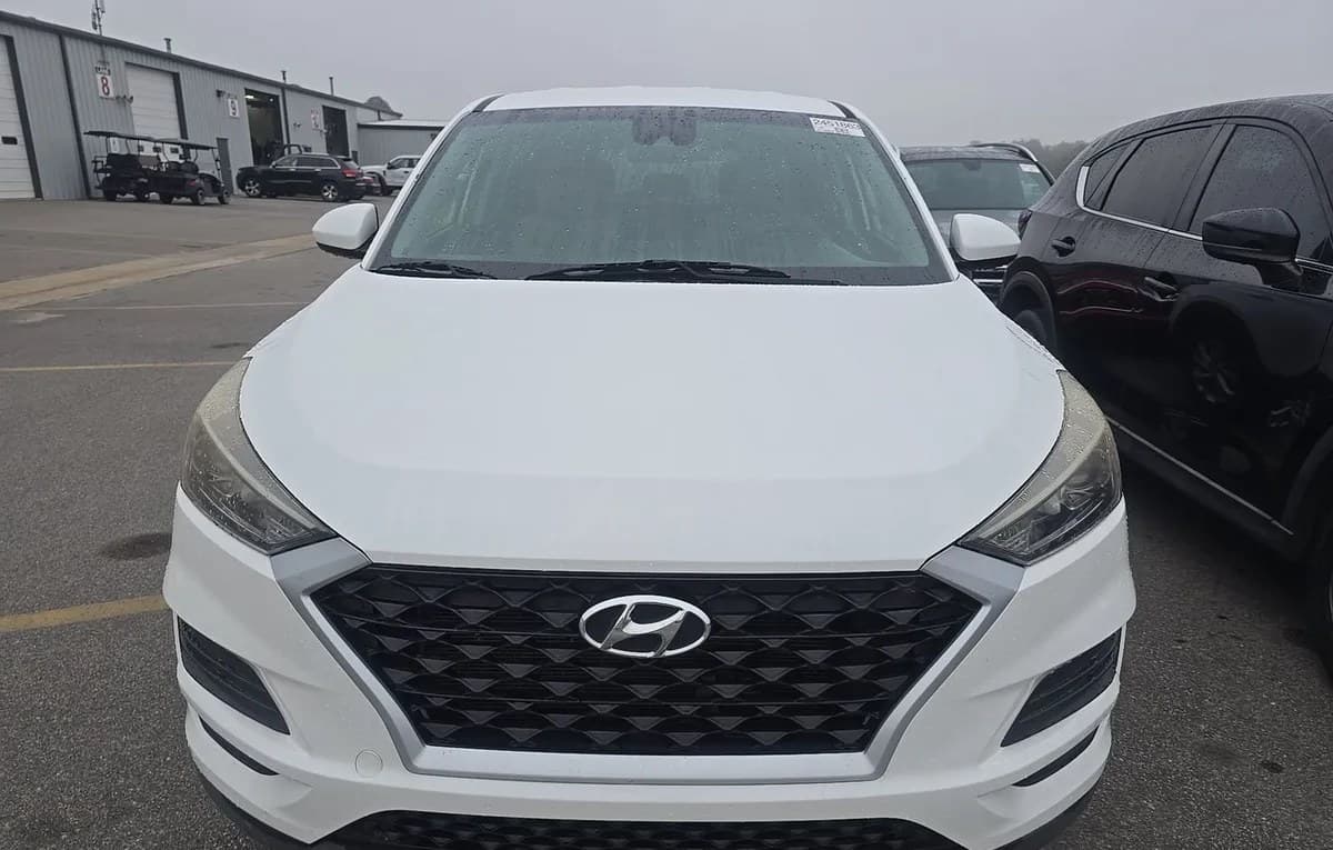2020 HYUNDAI TUCSON SE 3