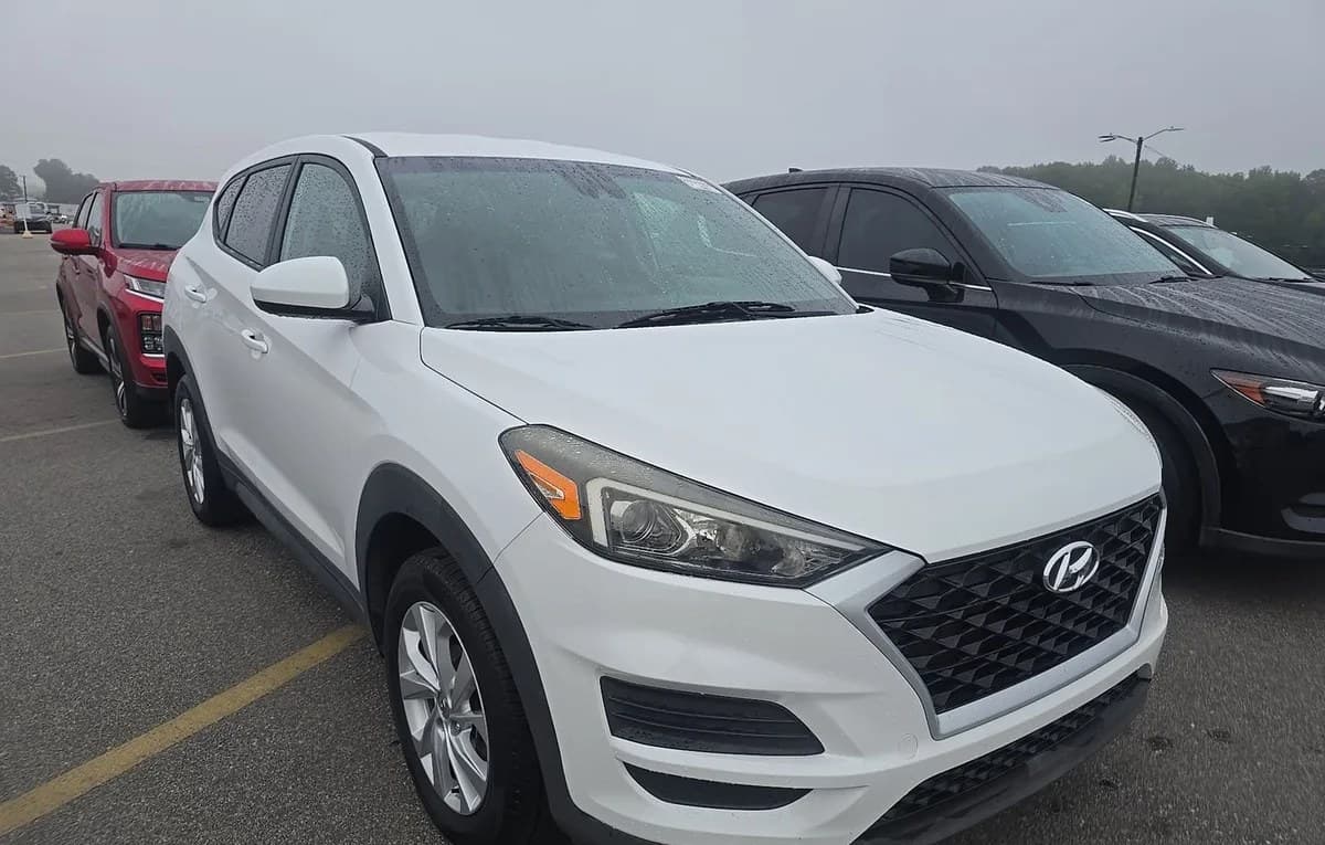 2020 HYUNDAI TUCSON SE 4