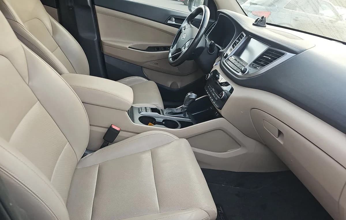 2017 HYUNDAI TUCSON Limited 5