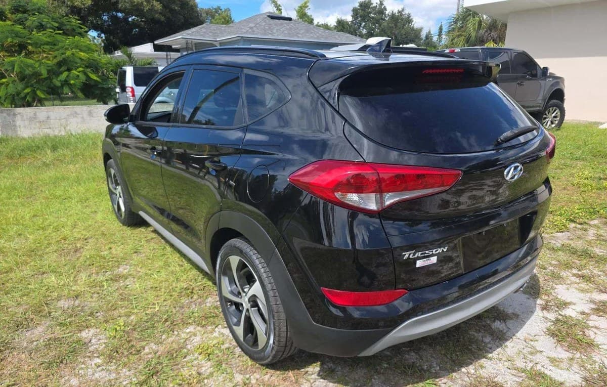 2018 HYUNDAI TUCSON Value 3