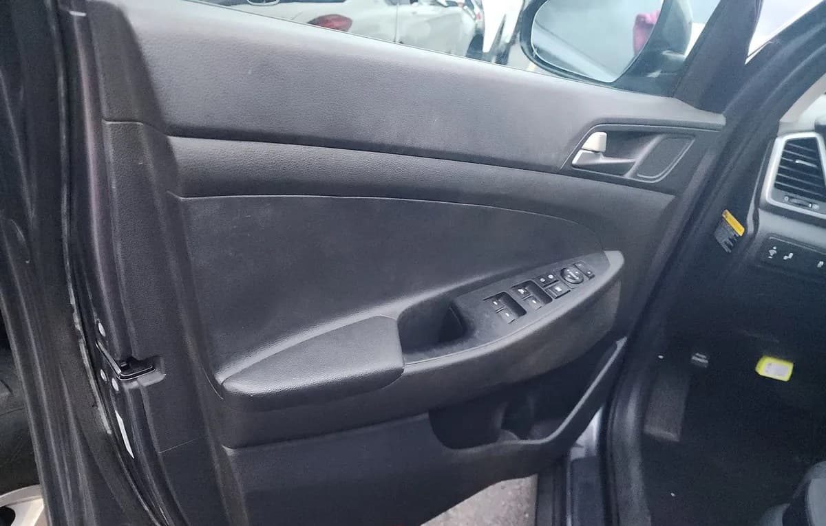 2018 HYUNDAI TUCSON Value 5
