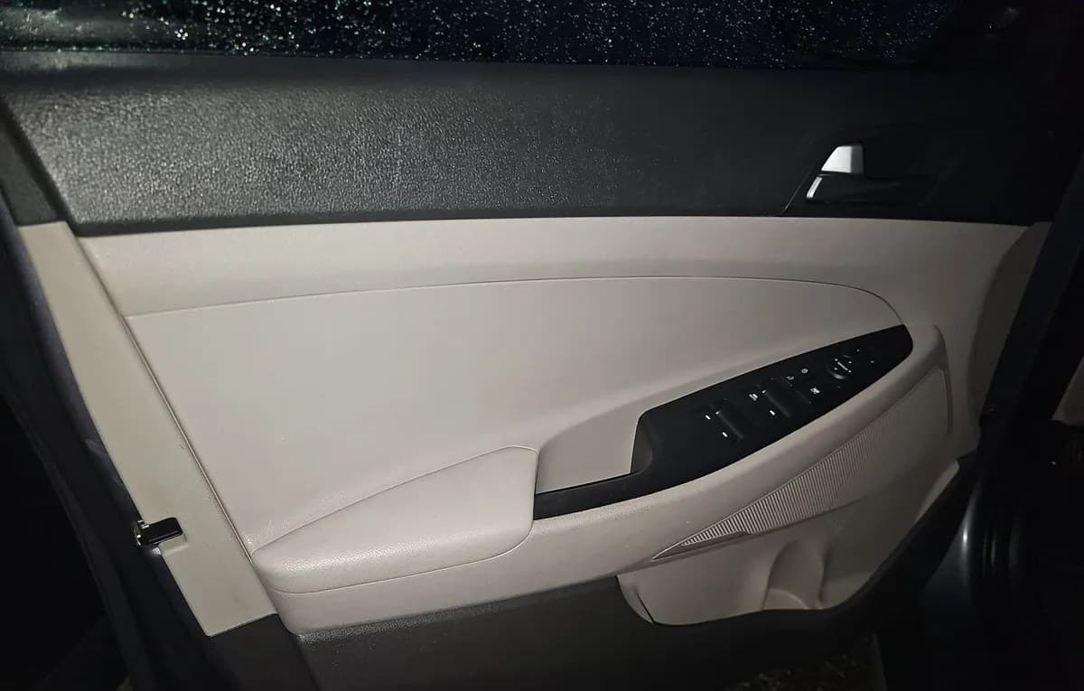 2017 HYUNDAI TUCSON SE 6