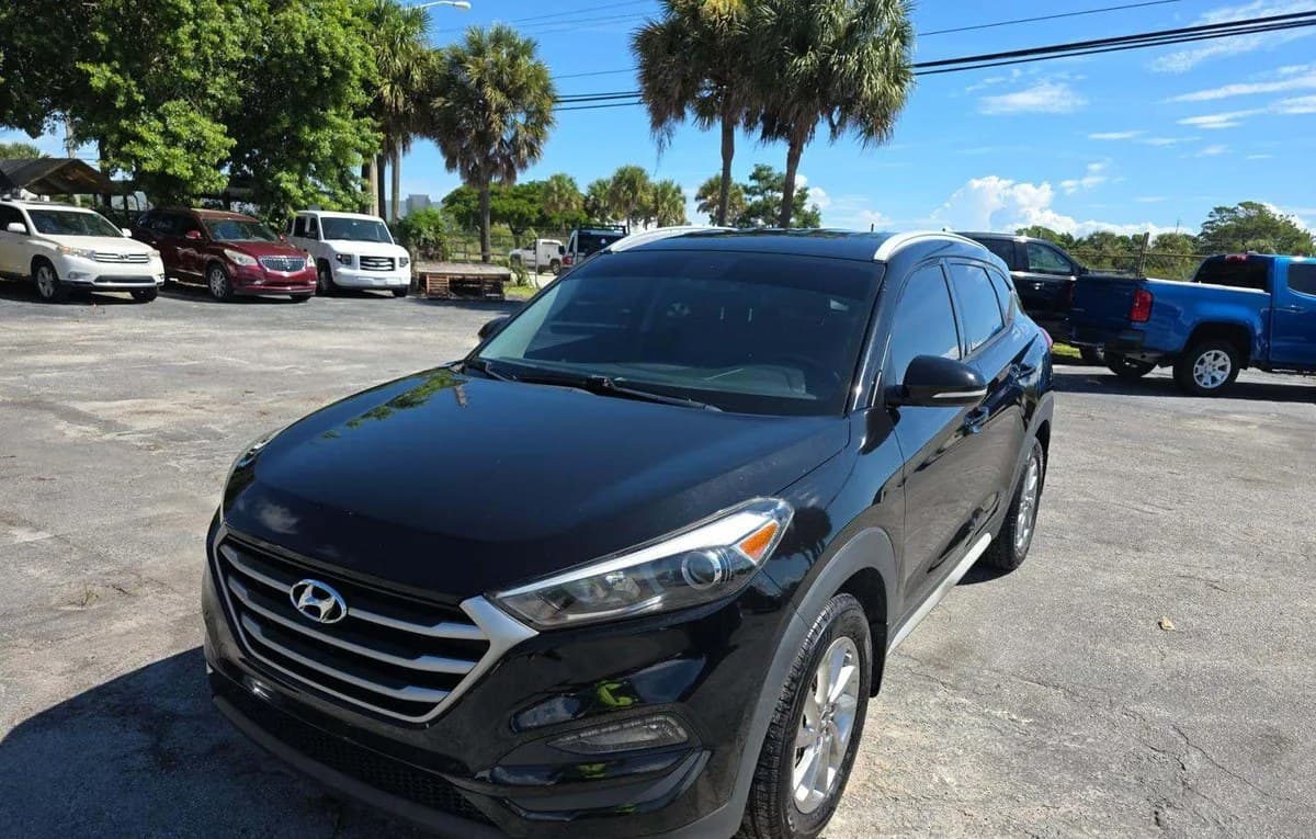 2017 HYUNDAI TUCSON SE PLUS 2