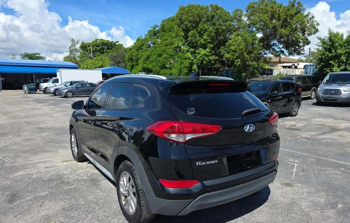 2017 HYUNDAI TUCSON SE PLUS 3