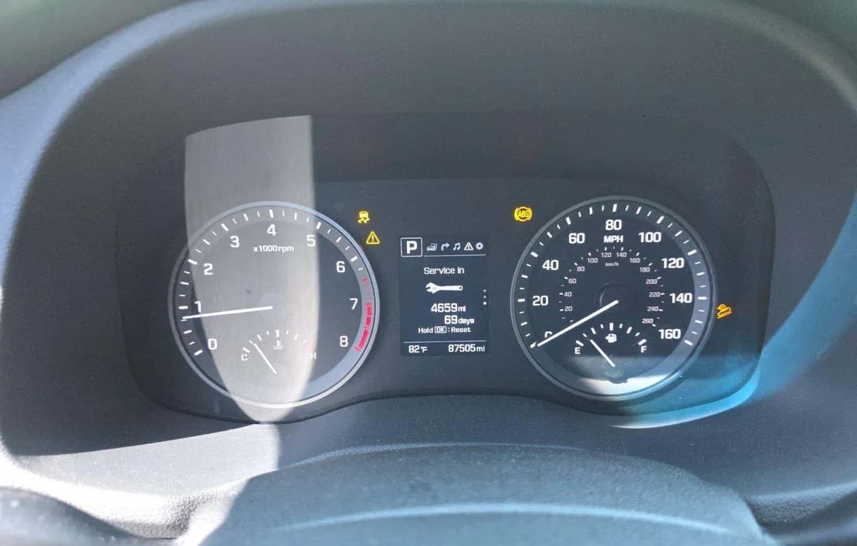 2017 HYUNDAI TUCSON SE PLUS 6