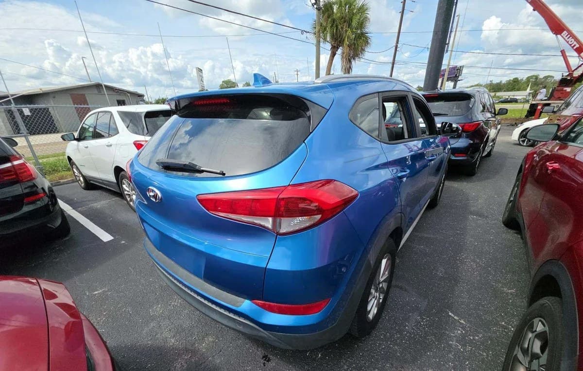 2017 HYUNDAI TUCSON SE Plus 4