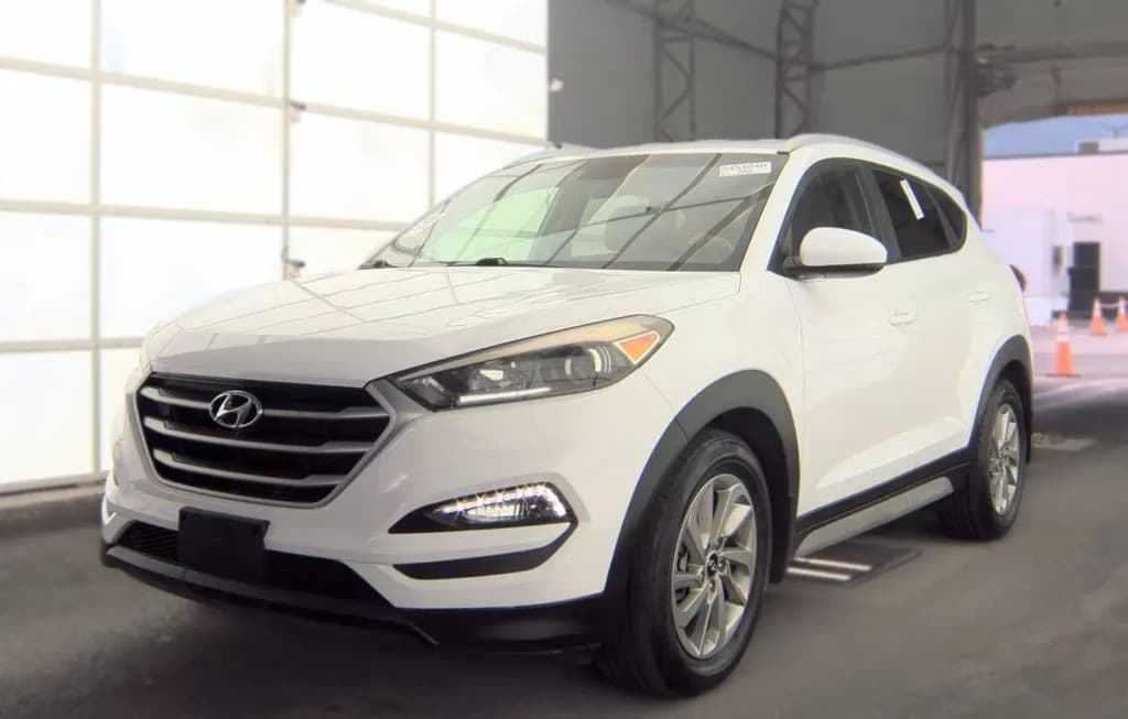 2017 HYUNDAI TUCSON SE