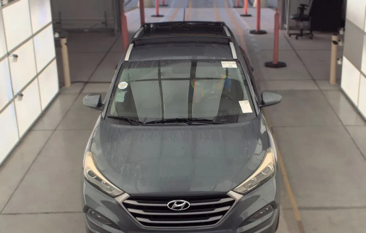 2017 HYUNDAI TUCSON SE 3