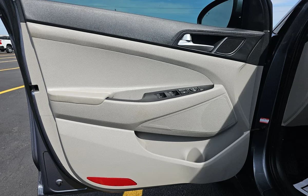 2019 HYUNDAI TUCSON Value 6