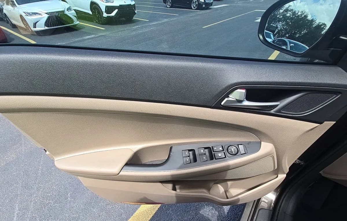 2019 HYUNDAI TUCSON Value 6