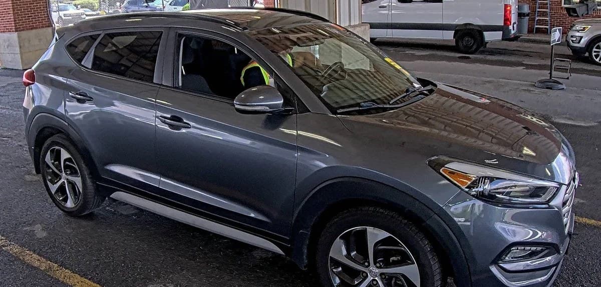 2017 HYUNDAI TUCSON Value 4