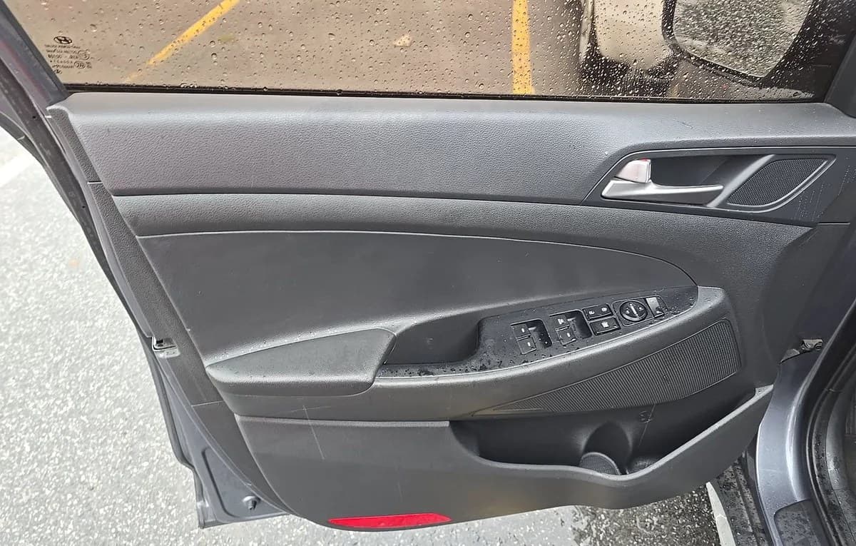2017 HYUNDAI TUCSON Value 6