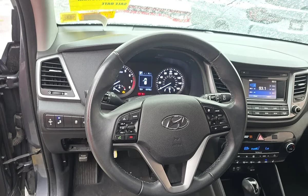 2017 HYUNDAI TUCSON Value 7