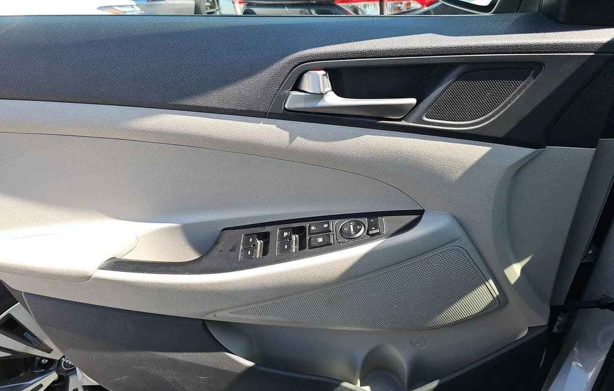 2018 HYUNDAI TUCSON SEL 6