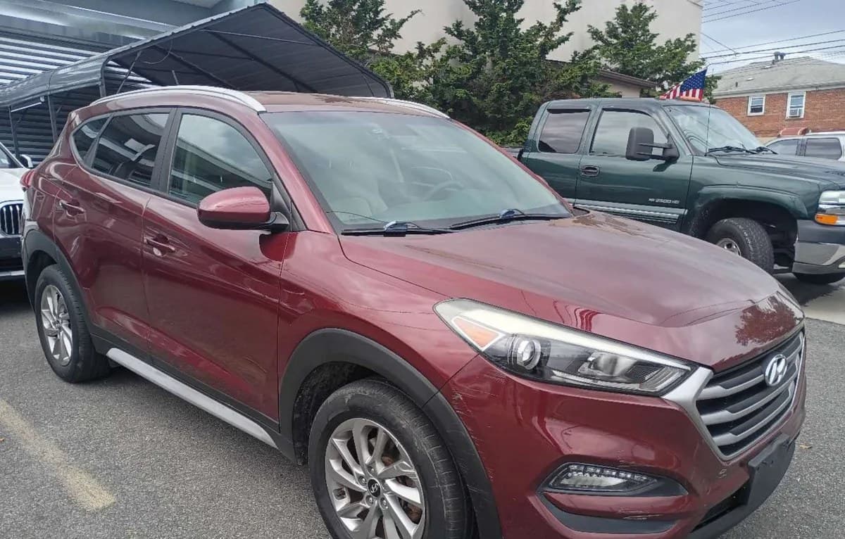 2017 HYUNDAI TUCSON SE 3