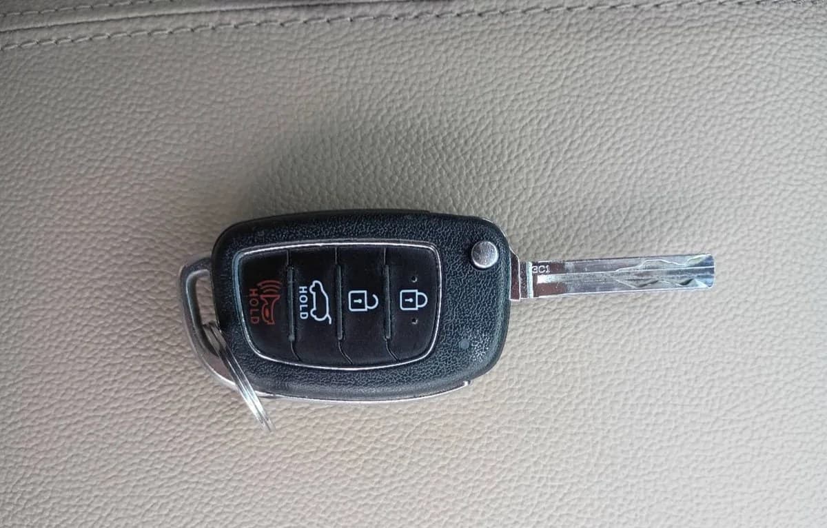 2017 HYUNDAI TUCSON SE 6