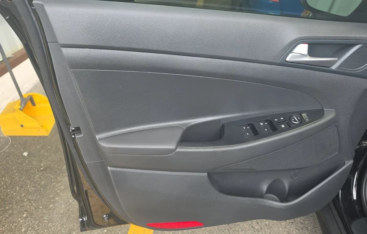 2021 HYUNDAI TUCSON Value 4