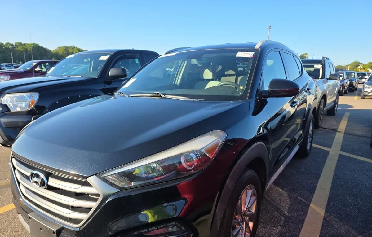2017 HYUNDAI TUCSON SE 2