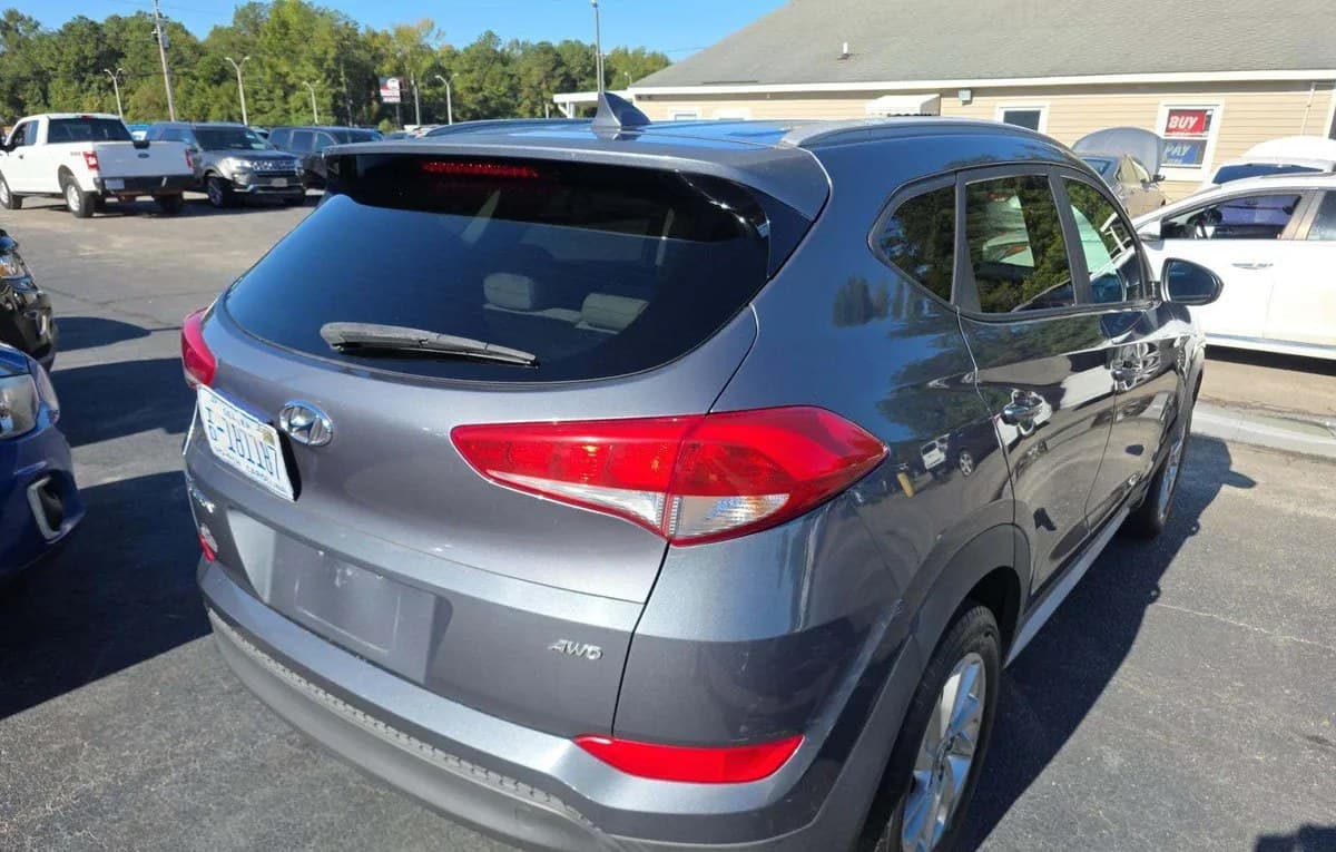 2018 HYUNDAI TUCSON SEL 4