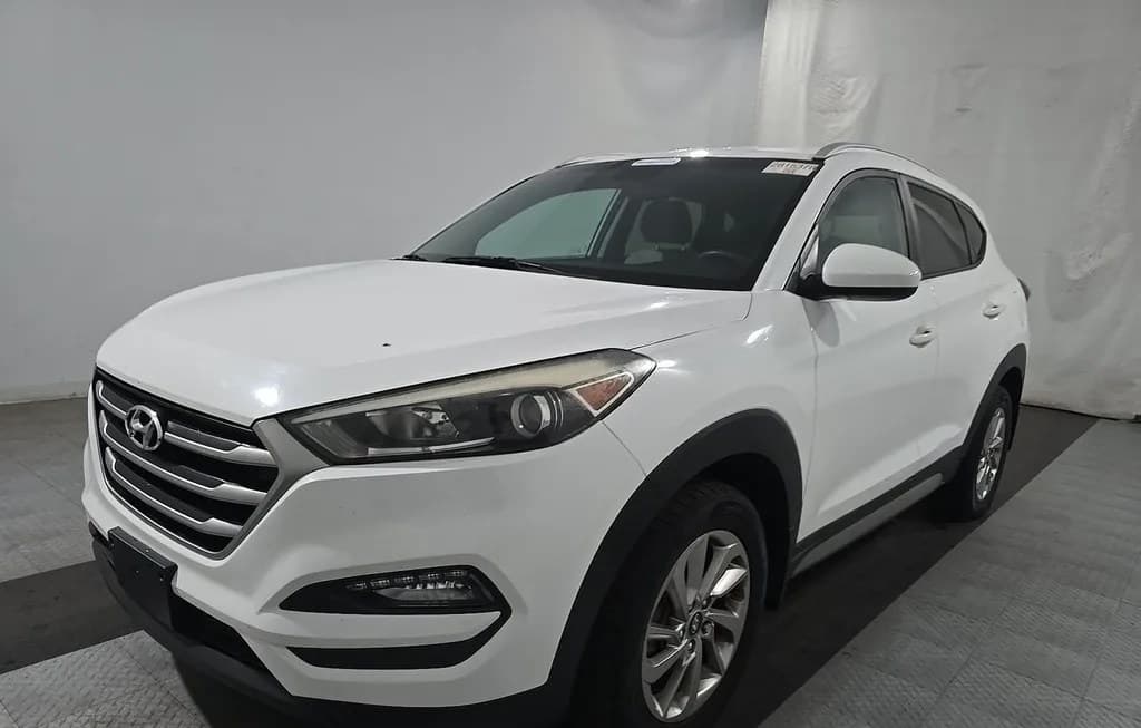 2017 HYUNDAI TUCSON SE 1
