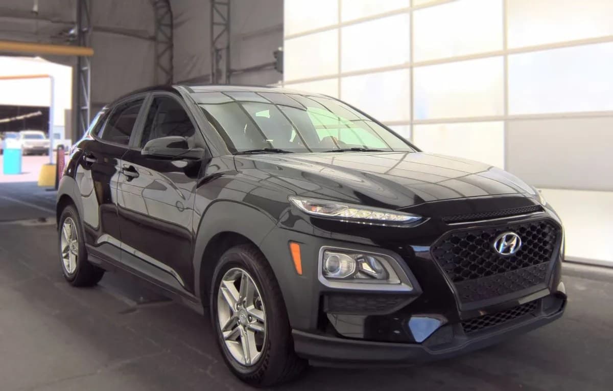 2020 HYUNDAI KONA SE 4