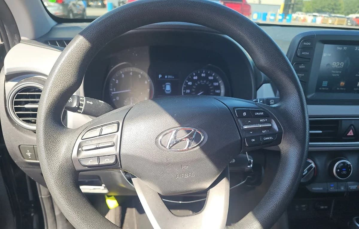 2020 HYUNDAI KONA SE 7