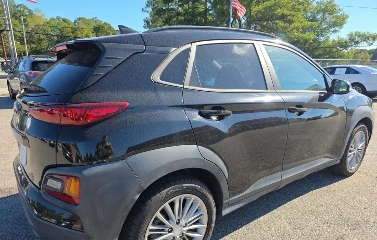 2020 HYUNDAI KONA SEL 4