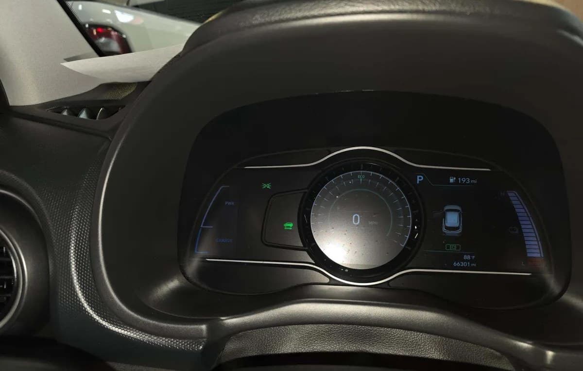 2021 HYUNDAI KONA EV SEL 6