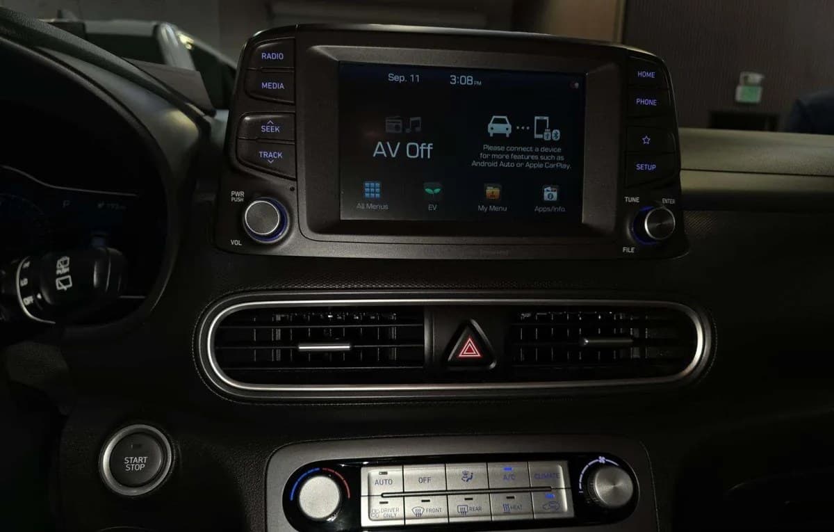 2021 HYUNDAI KONA EV SEL 7