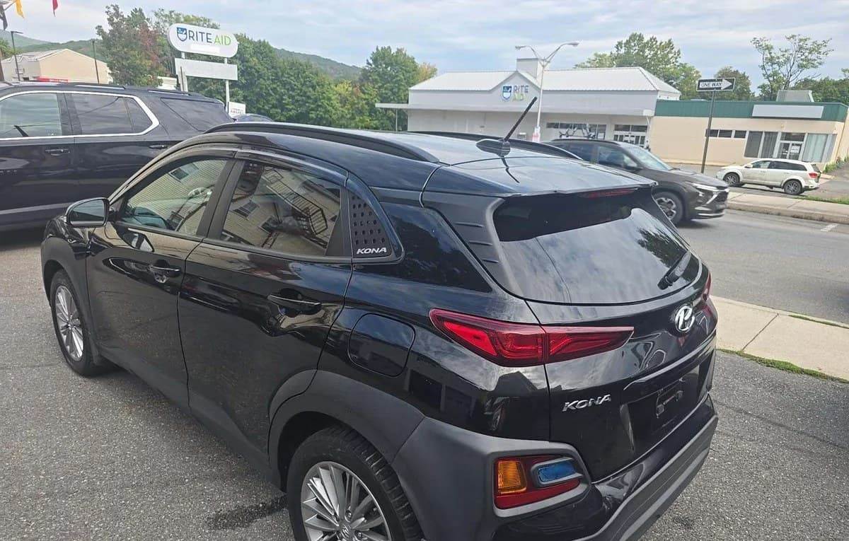 2021 HYUNDAI KONA SEL 3