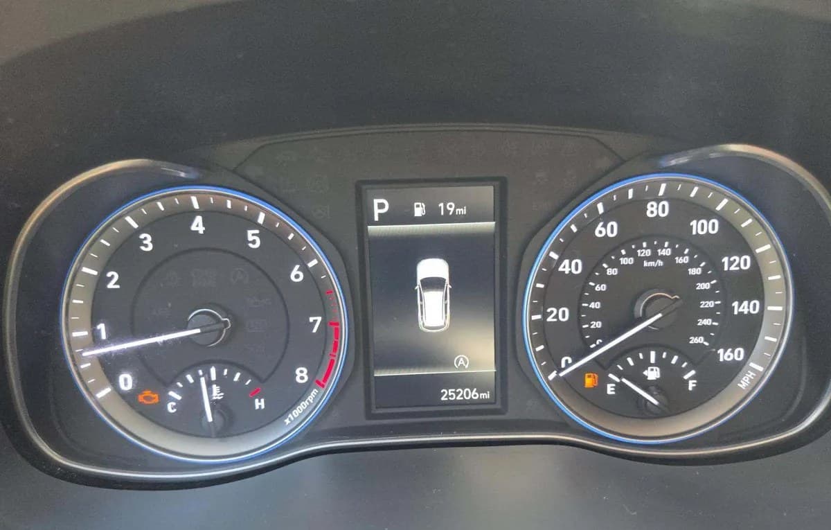 2022 HYUNDAI KONA SE 6