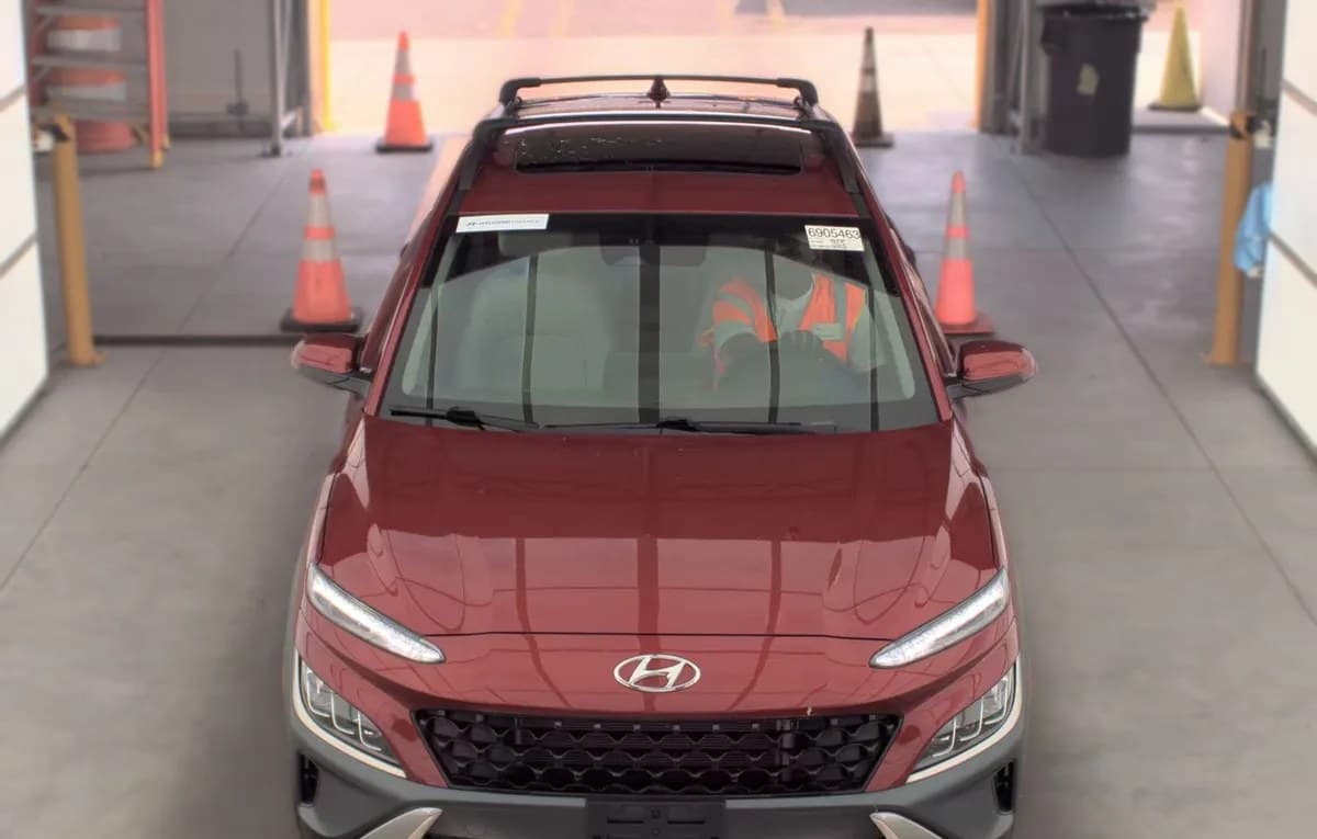 2023 HYUNDAI KONA Limited 3