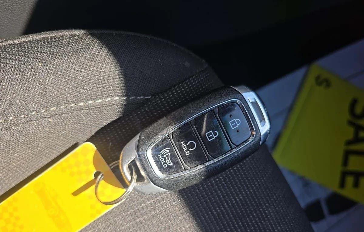 2023 HYUNDAI KONA SEL 5