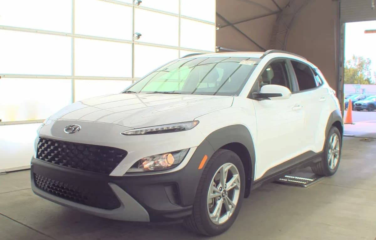 2023 HYUNDAI KONA SEL 2