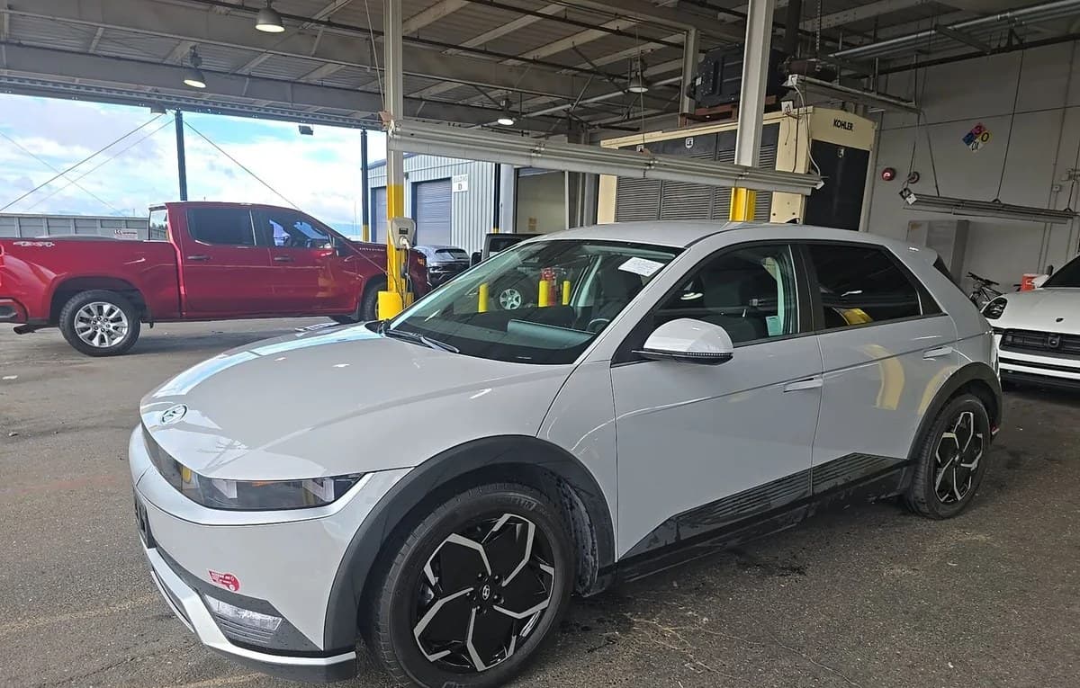 2024 HYUNDAI IONIQ 5 SE 2