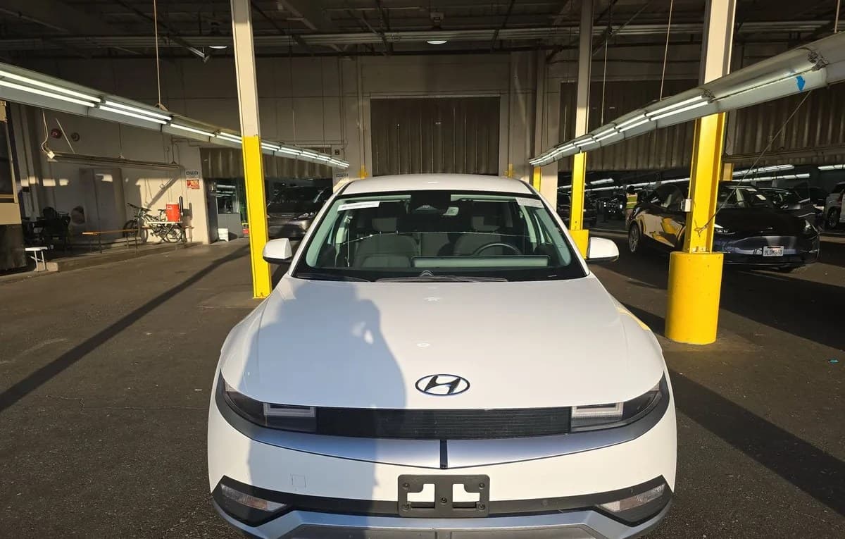 2024 HYUNDAI IONIQ 5 SEL 3