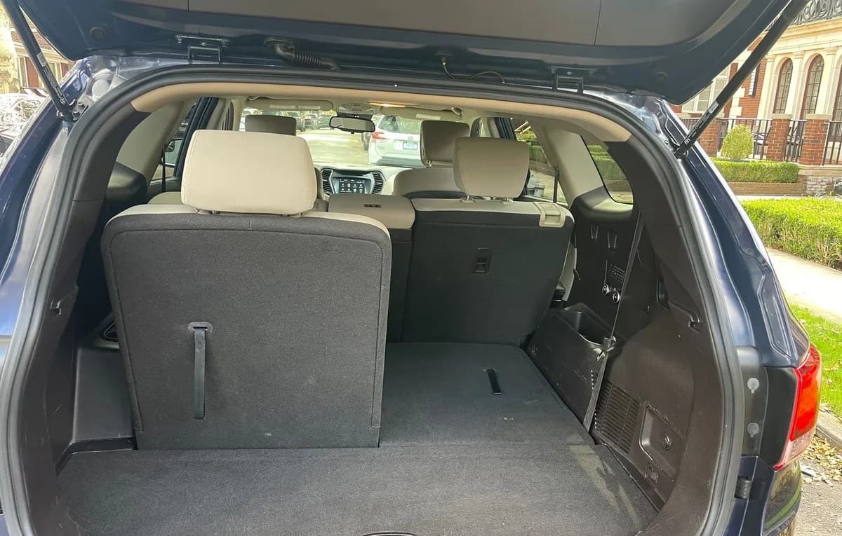 2017 HYUNDAI SANTA FE SE 5