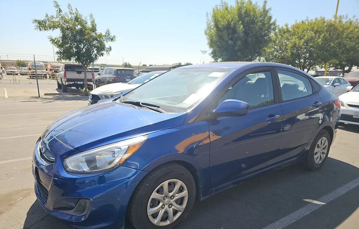 2017 HYUNDAI ACCENT SE 2