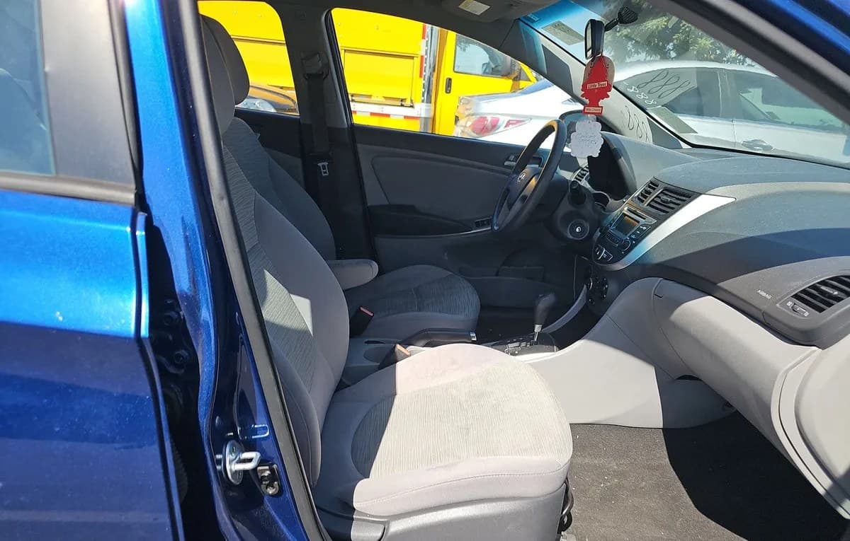 2017 HYUNDAI ACCENT SE 5