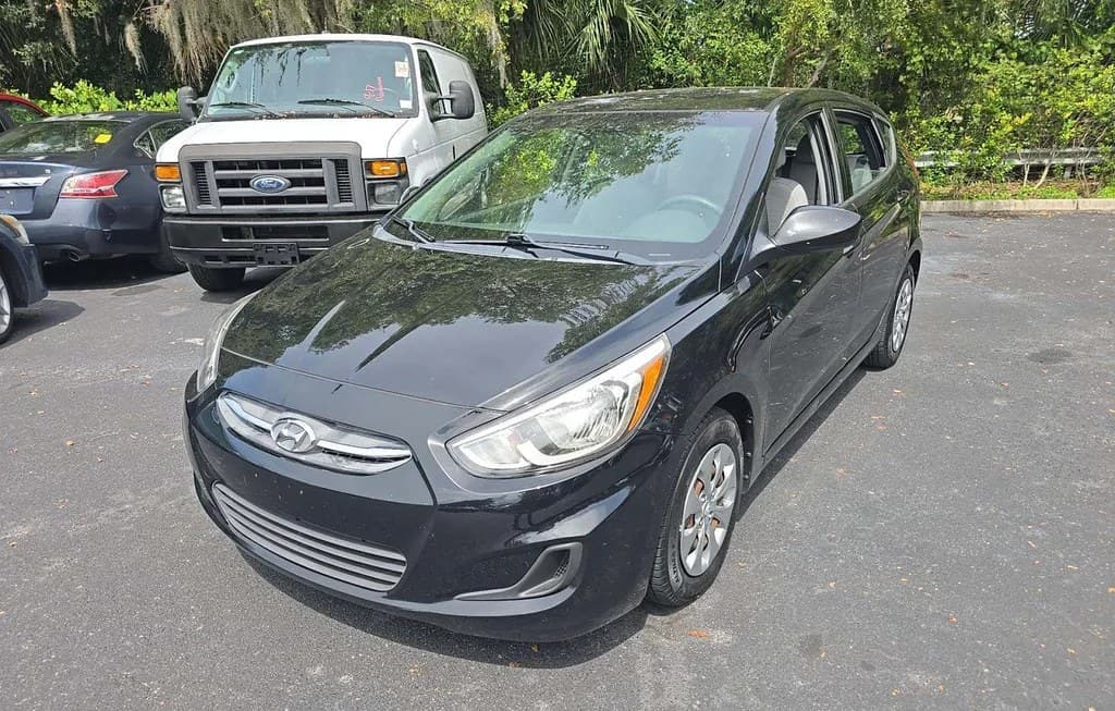 2017 HYUNDAI ACCENT SE HATCHBACK