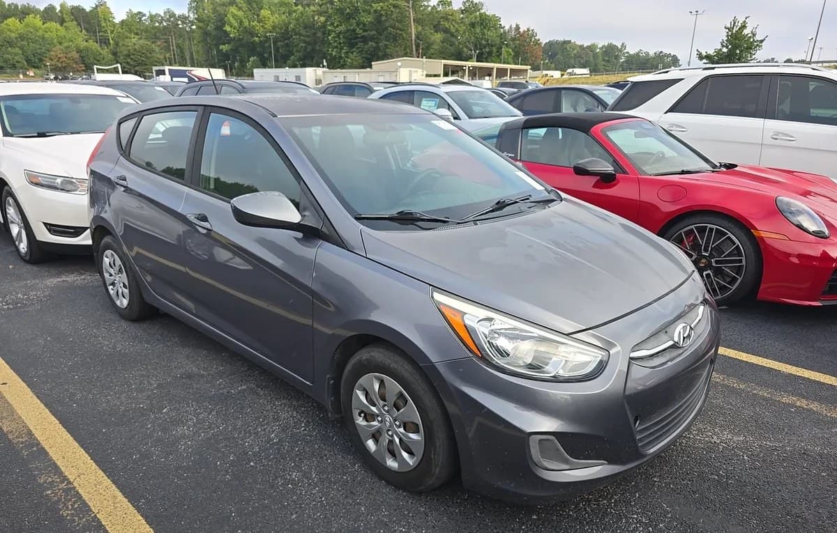 2017 HYUNDAI ACCENT SE HATCHBACK 4