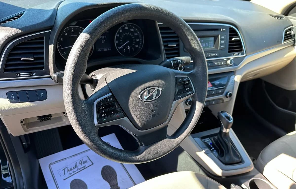 2018 HYUNDAI ELANTRA SE 6