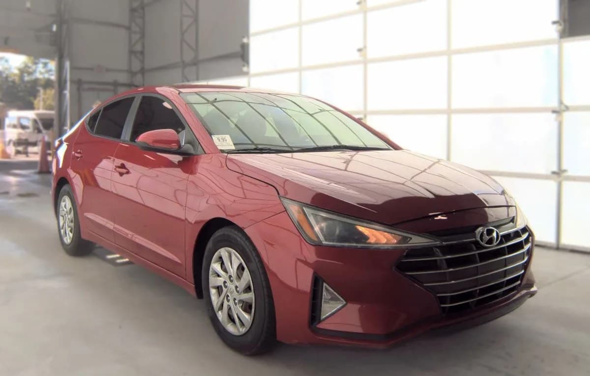 2020 HYUNDAI ELANTRA SE 4