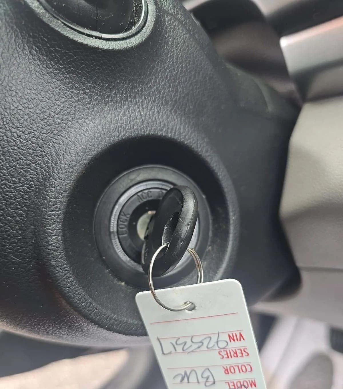 2020 HYUNDAI ELANTRA SE 4