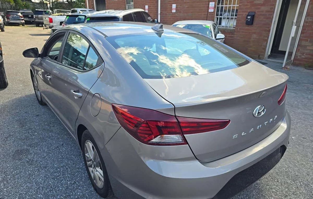 2020 HYUNDAI ELANTRA VALUE Edition 3