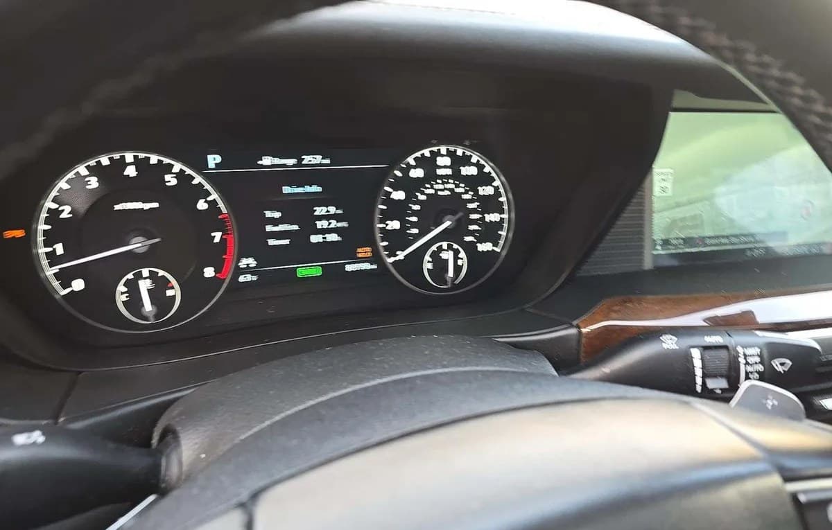 2017 GENESIS G90 5.0 ULTIMATE 6
