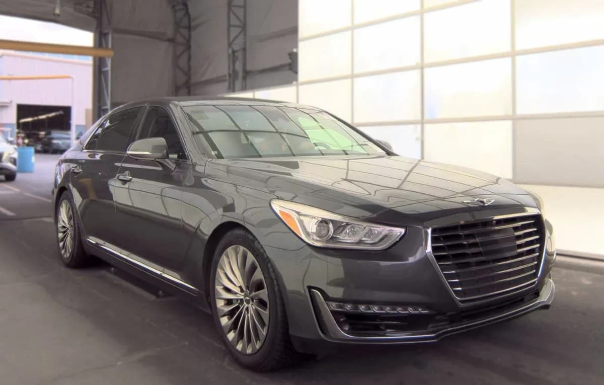 2017 GENESIS G90 5.0 Ultimate 4