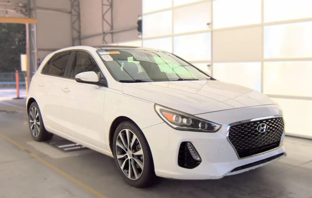 2018 HYUNDAI ELANTRA GT 4