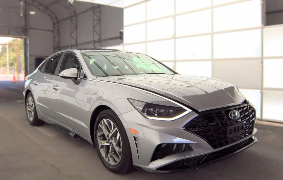 2023 HYUNDAI SONATA SEL 4