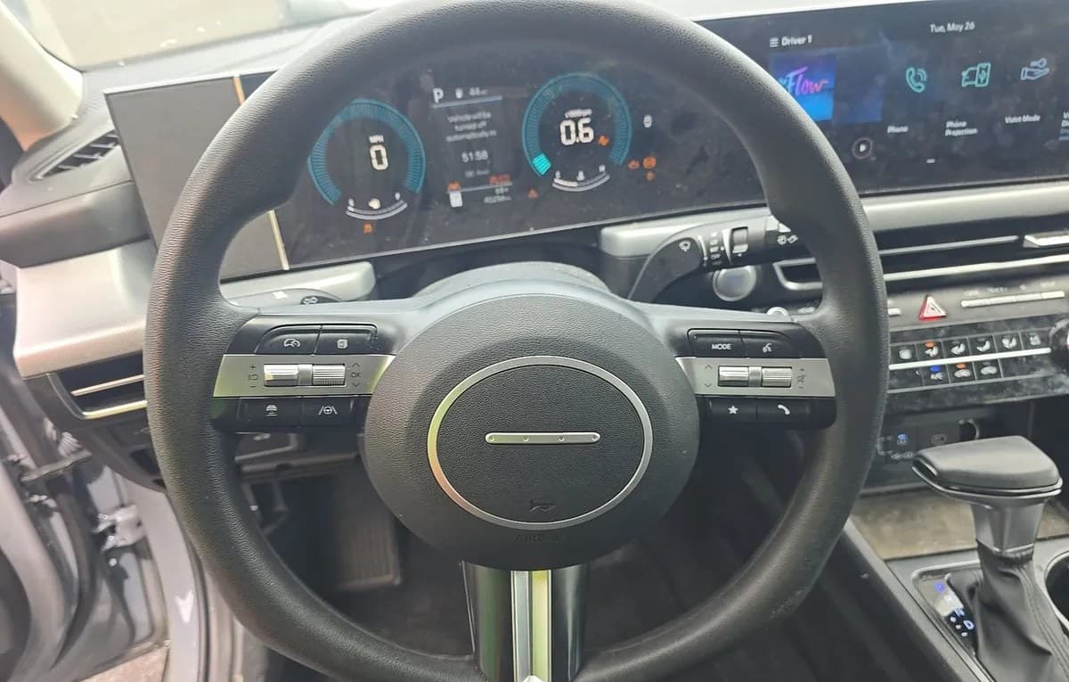 2025 HYUNDAI SONATA SE 7